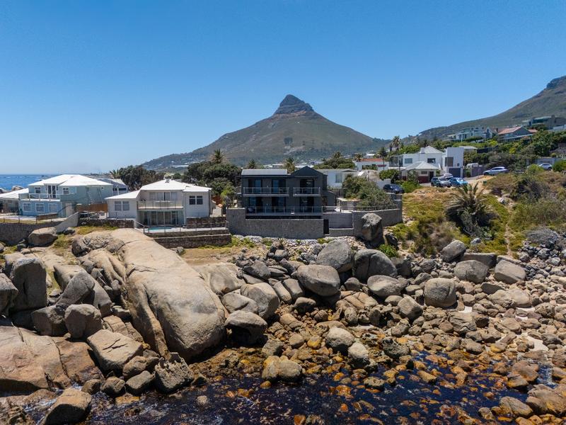 5 Bedroom Property for Sale in Camps Bay Western Cape